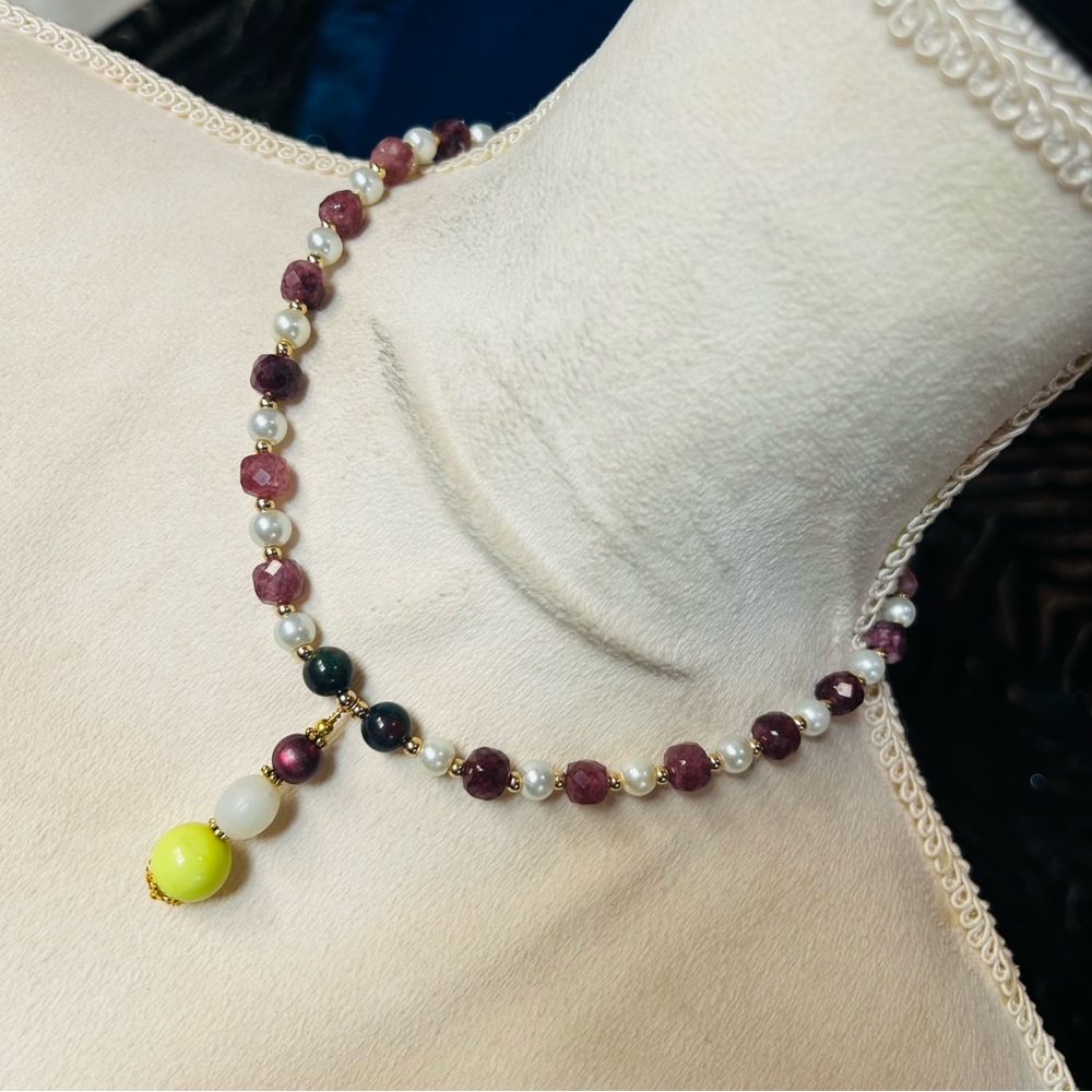 Handcrafted faceted square cut almandine garnet Czech glass pearl necklace